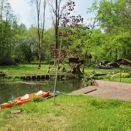 Holiday home Alte Leiper Dorfschule Leipe
